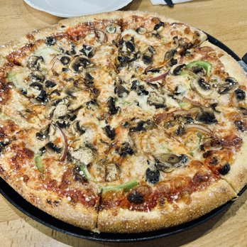 Black Chapel Brewing - Create Your Own Pizza - Pizza Near Me - Johnson City, Texas