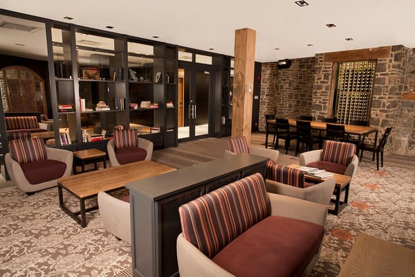 Hôtel du Vieux-Québec by null