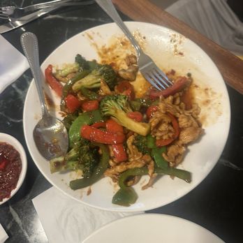 Liang’s Bistro - Basil chicken - Asian Fusion Near Me - Brandon, Florida Liang’s Bistro - Basil chicken - Asian Fusion Near Me - Brandon, Florida