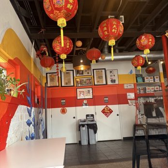 Cafe Cà Phê - Sitting room. - Coffee & Tea Near Me - Kansas City, Missouri