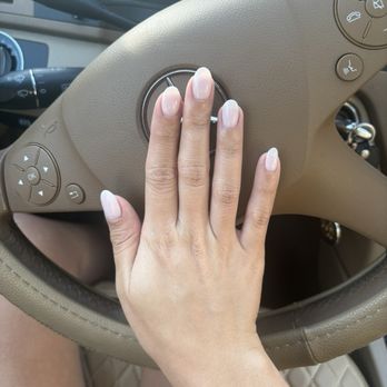 Four Seasons Nails Salon - Nails by Lynn - Nail Salons Near Me - Millbrae, California