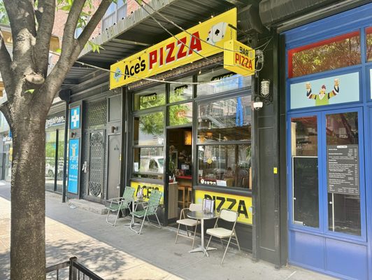 Ace's Pizza by null