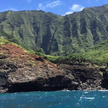 Na Pali Catamaran - Boat Charters Near Me - Hanalei, Hawaii