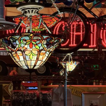 Pinocchio's Bar & Grill - Inside - American Near Me - Reno, Nevada