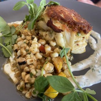 Amuse Restaurant - Crab cake - New American Near Me - Richmond, Virginia