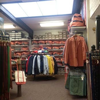 Murray's Toggery Shop - Accessories Near Me - Nantucket, Massachusetts
