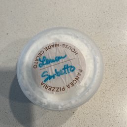Lemon sorbetto (to-go) Lemon sorbetto (to-go)