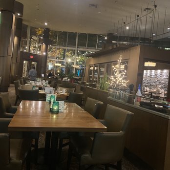 Showcase Restaurant & Bar - Seafood Near Me - Vancouver, British Columbia Showcase Restaurant & Bar - Seafood Near Me - Vancouver, British Columbia