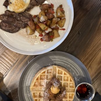 Warehouse 72 - New American Near Me - Houston, Texas