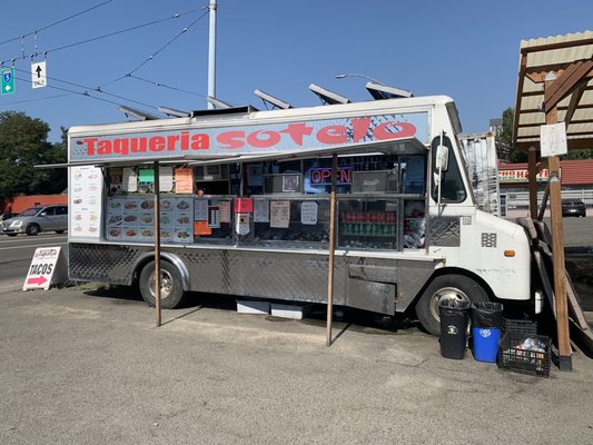 Taqueria Sotelo Taco Truck by null