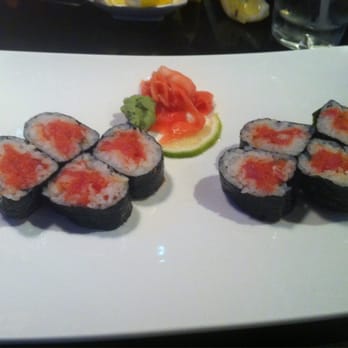 Blue Ginger - Spicy tuna roll - Japanese Near Me - Southwest Ranches, Florida
