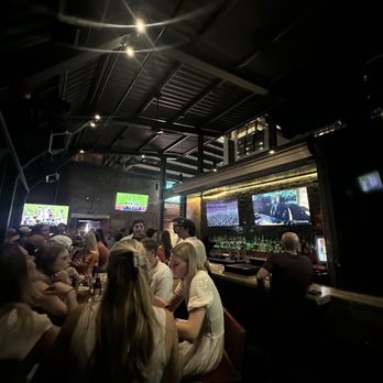 Lavaca Street Bar - Sports Bars Near Me - Austin, Texas