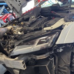 Select German Car Service - Audi , TT , A4, A6 , Q5 coolant leak diagnosis and water pump replacement.