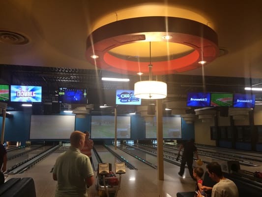 CW Lanes & Games by null