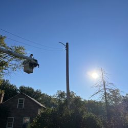Electric Power Solutions - Upgrading light fixture