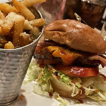KIN Windsor - Burger and fries - New American Near Me - Windsor, California