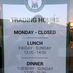 Tuk Tuk Thai Kitchen - Hours