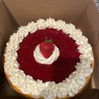 Bake Someone Happy - a strawberry pie in a box - Desserts Near Me Bake Someone Happy - a strawberry pie in a box - Desserts Near Me