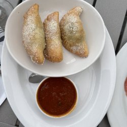 Il Mito Cafe - Calzone Napolitano