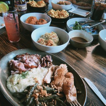 Bosscat Kitchen & Libations - Thanksgiving meal Turkey, ham, green beans, sweet potato yams, mashed potatoes, stuffing, Mac and cheese - New American Near Me - Irvine, California