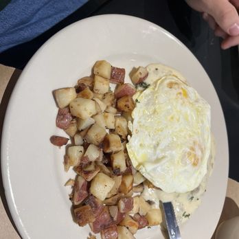 Deboer Bakkerij North - Breakfast strudel - Bakeries Near Me - Holland, Michigan