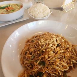 My wife had the Yellow Curry and I had the Pad Thai.