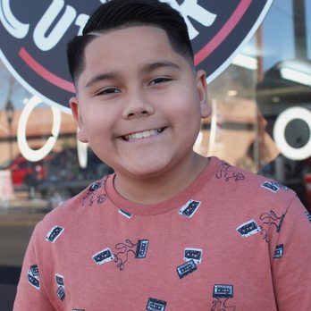Chrispy Cutters - This is just a HAPPY CUSTOMER ! - Barbers Near Me - Glendale, Arizona