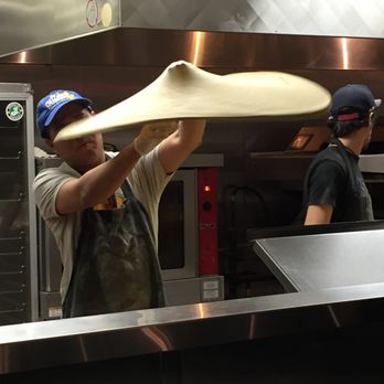 Mellow Mushroom Franklin - Pizzaiolo (pie maker) - Pizza Near Me - Franklin, Tennessee Mellow Mushroom Franklin - Pizzaiolo (pie maker) - Pizza Near Me - Franklin, Tennessee