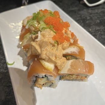 Kuma Sushi - The Kuma Roll (my favorite roll I tried!!!) highly recommend - Sushi Bars Near Me - Reno, Nevada