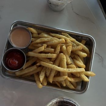 Khanfe - Truffle fries, black sesame einspanner, tiramisu einspanner. - Cafes Near Me - Fairfax, Virginia