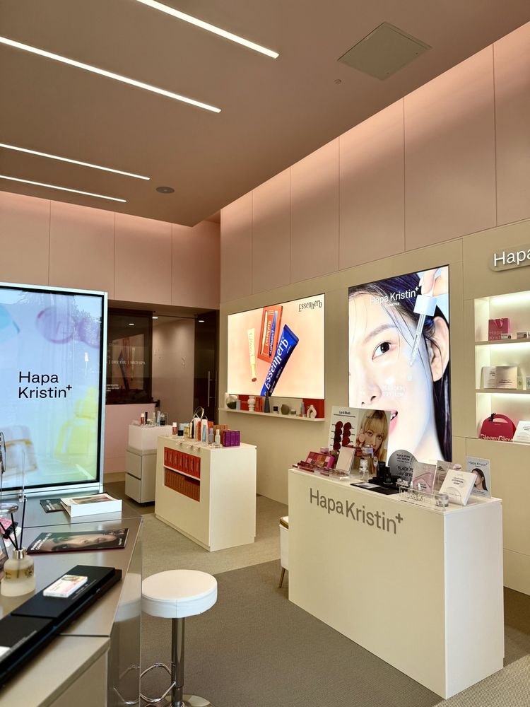 Skeye Optometry & Aesthetics Logo