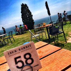 Jack Rabbit Vineyard - Cafe with a view