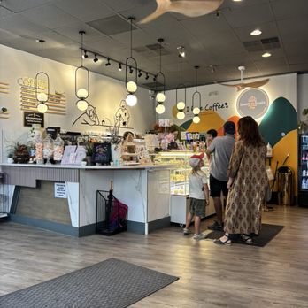 Sweets and Seats - Inviting interior - Cafes Near Me - Asheville, North Carolina
