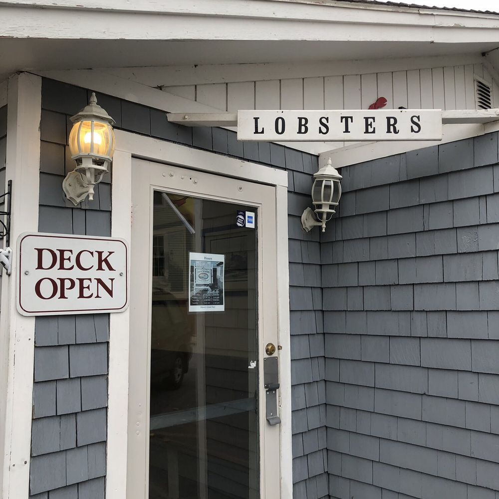 Dockside Family Restaurant - In - Seafood Near Me - Belfast, Maine