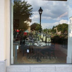 Pottery Barn - Display window
