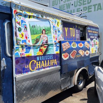 Mariscos La chalupa - The Truck - Food Trucks Near Me - El Cajon, California