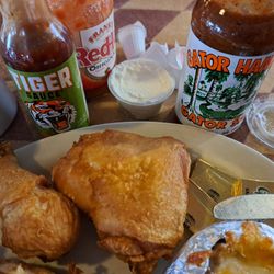 Roosters Bar N Grill - Fried chicken.