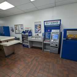 US Post Office - Self-service area