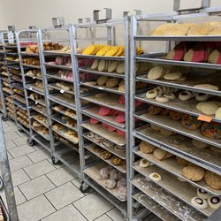 Panaderia Delicias - More pan dulce