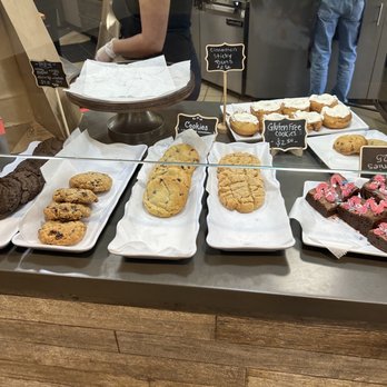 Hollycake House - Baked goods are fantastic!!!!!! - Vegan Near Me - East Rochester, New York