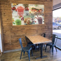 Tropical Smoothie Cafe