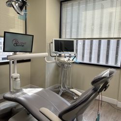 Dlight Dental - Dental office
