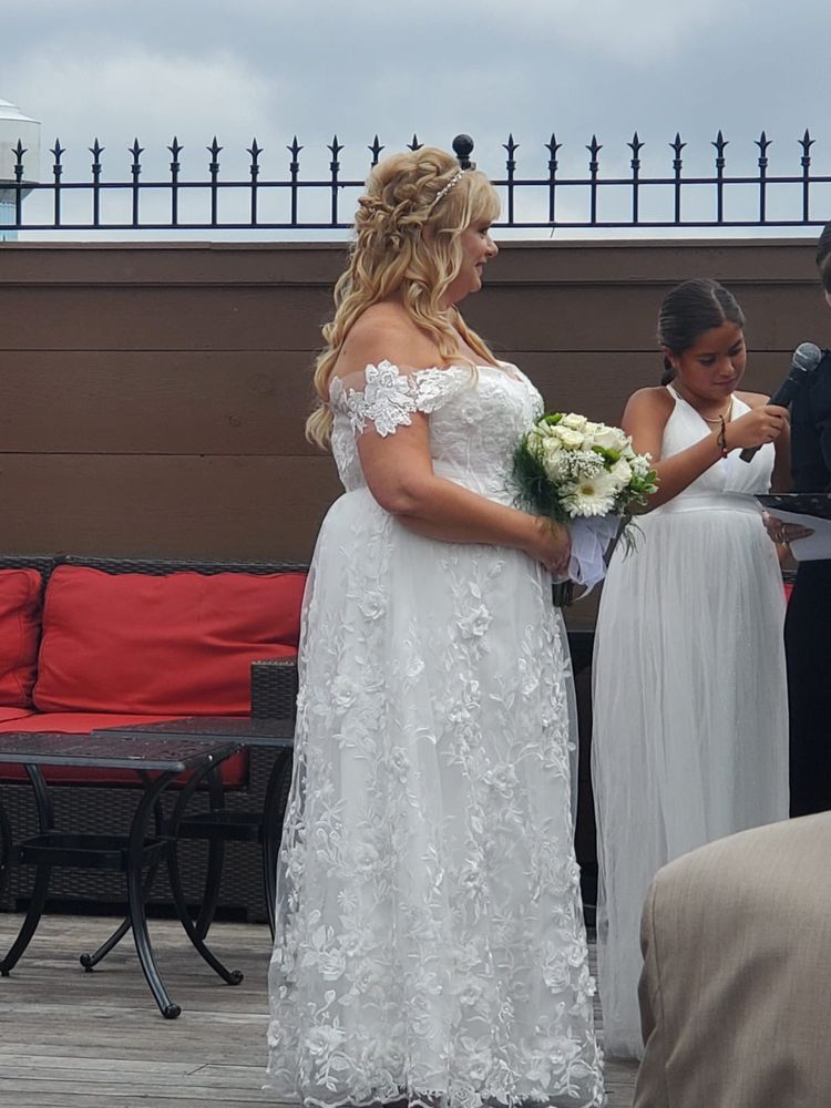 FLOWERS BY FREYHAMMER Updated September 2024 38 Photos & 18 Reviews