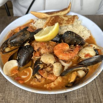 Seasurf Fish Co - Seafood Cioppino - Seafood Near Me - Del Mar, California Seasurf Fish Co - Seafood Cioppino - Seafood Near Me - Del Mar, California