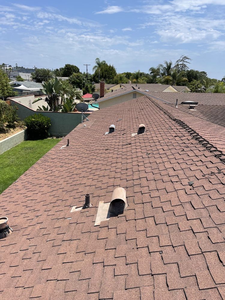 Slide of Hernandez Roofing