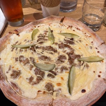 Crust Brewing - Cubano pizza - Breweries Near Me - Rosemont, Illinois