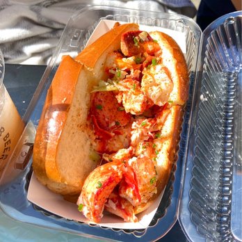 Pike Place Chowder - Full size Maine Lobster Roll - Seafood Near Me - Seattle, Washington Pike Place Chowder - Full size Maine Lobster Roll - Seafood Near Me - Seattle, Washington