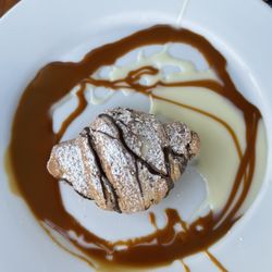 Restaurant La Chopa - Found the caramel and dulce de Leche sauces