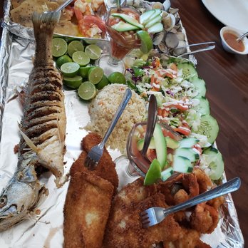 Iguana Banana - platter that definitely feeds more than 4. - Mexican Near Me - Puerto Peñasco, SON Iguana Banana - platter that definitely feeds more than 4. - Mexican Near Me - Puerto Peñasco, SON