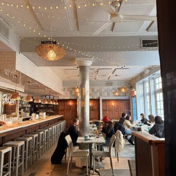Shuka - Restaurant ambiance - Mediterranean Near Me - New York, New York Shuka - Restaurant ambiance - Mediterranean Near Me - New York, New York